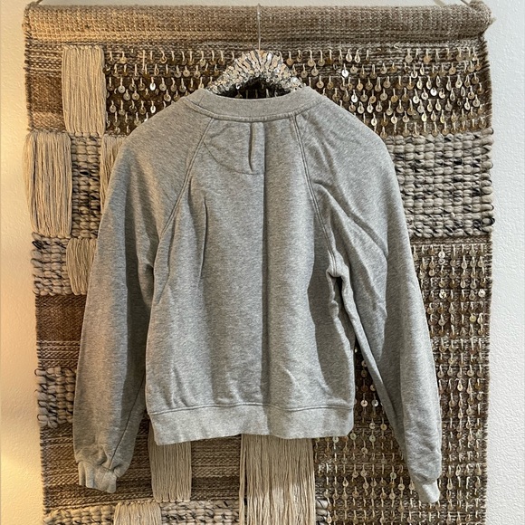 🩶🤍💛 EUC Art of Anthropologie by Jason Yun gray bird print sweatshirt sz S - Picture 8 of 8